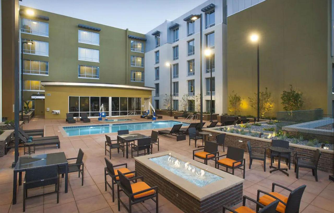Hilton Garden Inn Burbank Los Angeles 3*