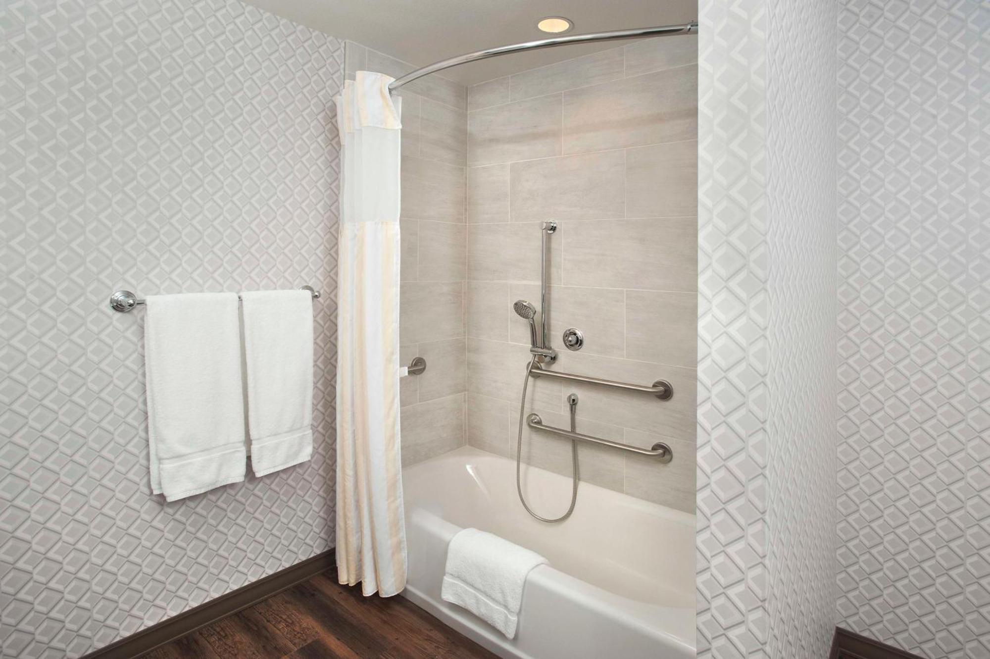 Hilton Garden Inn Burbank Los Angeles Hotel